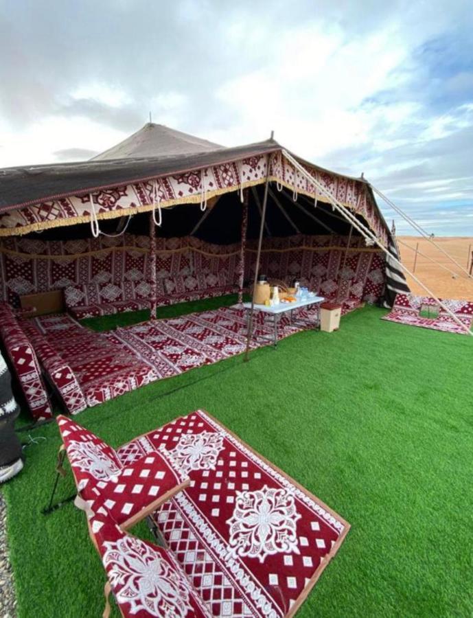 Crescent Desert Private Camp Shāhiq Exterior foto